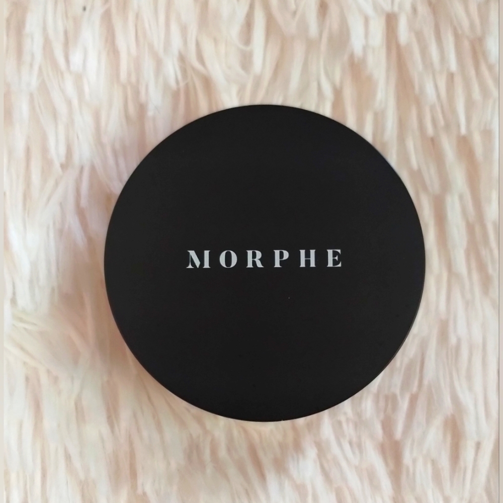 New! Morphe Bake & Set Translucent Powder - Picture 6 of 8